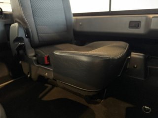 Land Rover Defender 90 SW SE