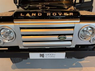 Land Rover Defender 90 SW SE