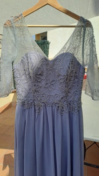 Vestido de fiesta gris lavanda