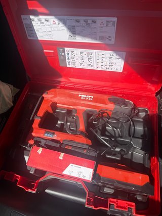 Hilti BX3-22 Clavadora con Batería Nuron