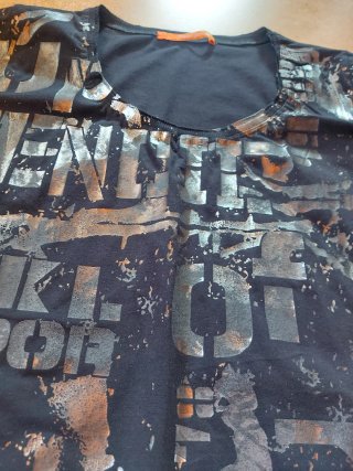 Camiseta Messcalino Negra Estampada Talla 44-46