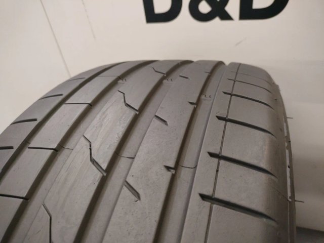 Neumático de ocasión 245/45 R19 102Y