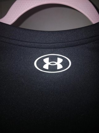 Camiseta Under Armour Negra