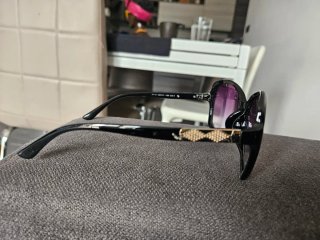 Occhiali da sole donna neri e viola