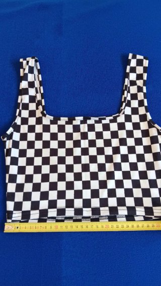 Top crop cuadros blanco y negro talla S