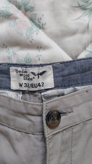Bermudas Chino Beige Cedar Wood State Talla M