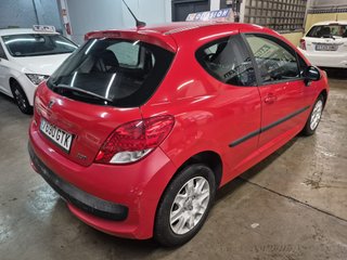 Peugeot 207 2010