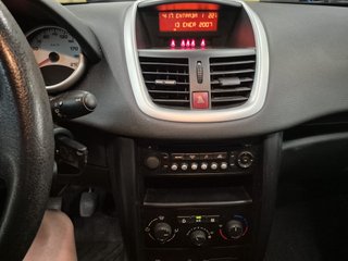 Peugeot 207 2010