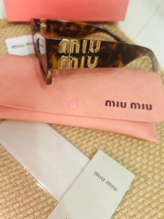 Occhiali da sole Miu Miu da donna
