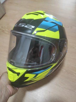 Casco Moto Amarillo y Negro