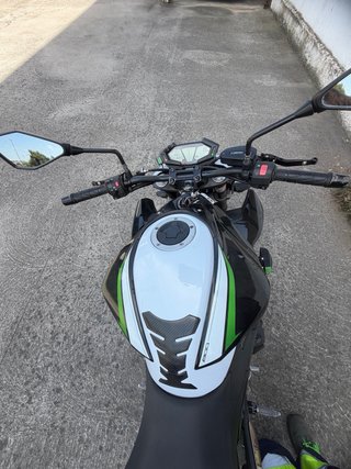 Kawasaki Z800 ABS 2016 con extras