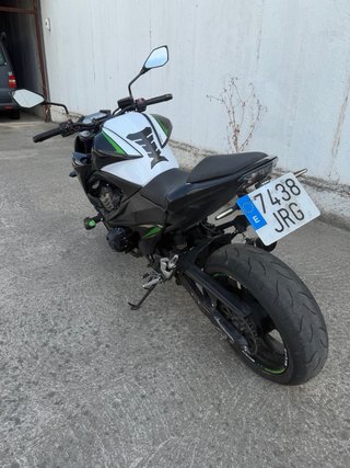 Kawasaki Z800 ABS 2016 con extras