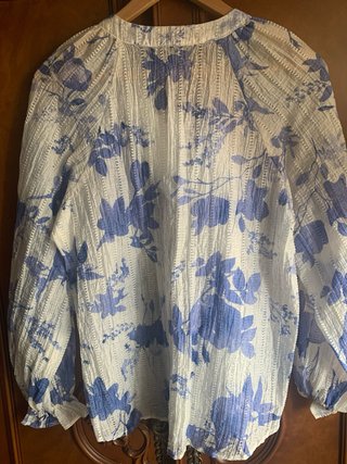 Blusa Zara Flores y Abalorios. Nueva con etiqueta