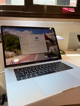 MacBook Pro 2019 i7 Gris Espacial