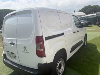 Peugeot Partner Pro Standard 600kg BlueHDi 55kW