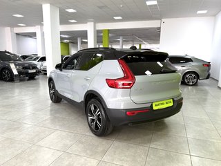 Volvo XC40 Plus Dark 2.0 B3 G 163CV Auto MHEV !!!!