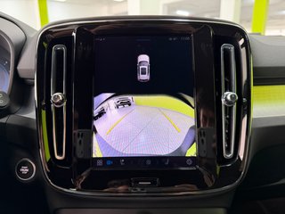 Volvo XC40 Plus Dark 2.0 B3 G 163CV Auto MHEV !!!!