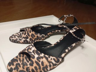 Sandalias Zara Animal Print Talla 40