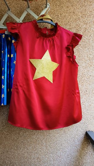 Disfraz Superhéroe Mujer en talla XL.