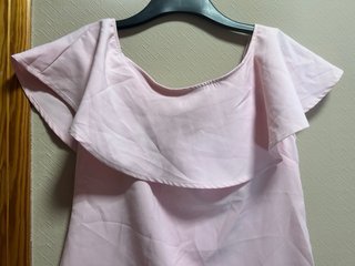 Blusa rosa hombros descubiertos