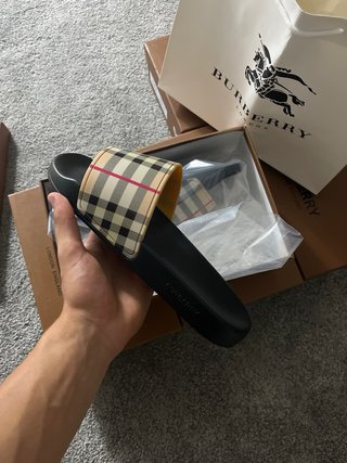 Ciabatte Burberry Beige/Nero Taglia 40