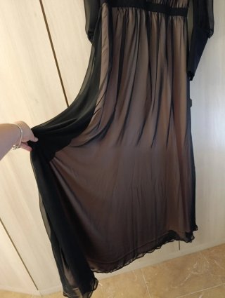 Vestido largo escotado rosa y negro