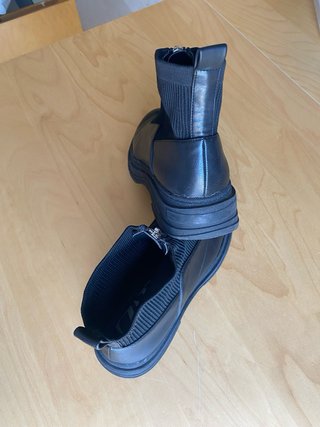 Botines Zara cremallera negra T.38