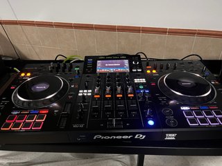 Pioneer XDJ-XZ DJ Controller