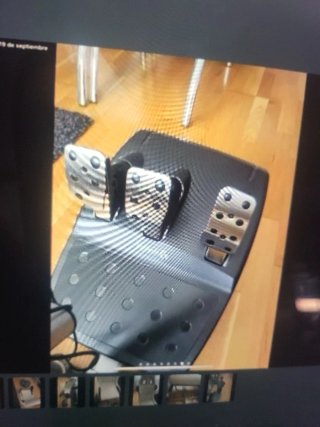 Playseat + Volante Logitech G29+Palanca de cambio.