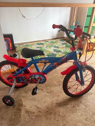 Bicicleta Spiderman 16 con ruedines