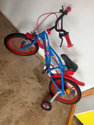 Bicicleta Spiderman 16 con ruedines