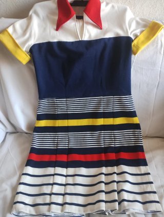 Vestido vintage rayas y cuello polo