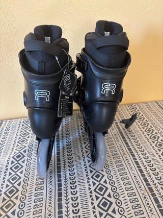 Patines FR1 310