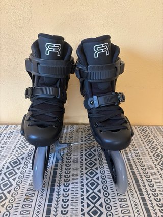 Patines FR1 310