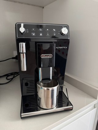 Cafetera Delonghi Autentica Negra