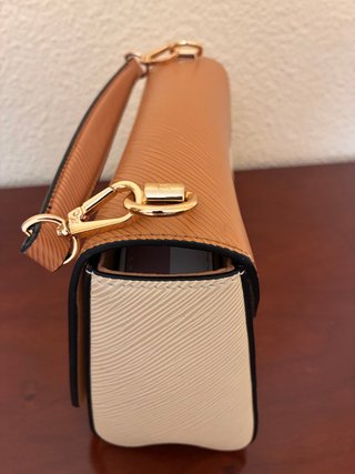 Bolso Louis Vuitton Twist MM Cuero Epi