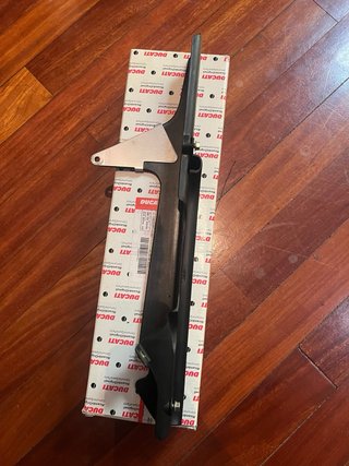 Protector Cadena y Latiguillo Ducati 998 OEM