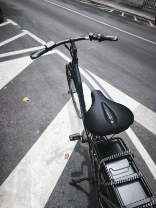 Bicicleta eléctrica Pure Free City - ¡Impecable!