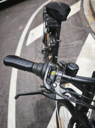 Bicicleta eléctrica Pure Free City - ¡Impecable!