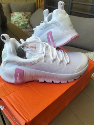 Zapatillas Mujer metcon 6 Blancas y Rosas