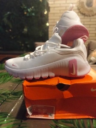 Zapatillas Mujer metcon 6 Blancas y Rosas