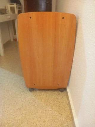 Escritorio madera con ruedas. PAJARITOS-RENFE