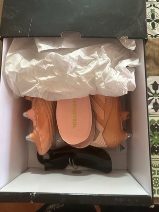 Botas Adidas Predator Oro Rosa Talla 42 2/3