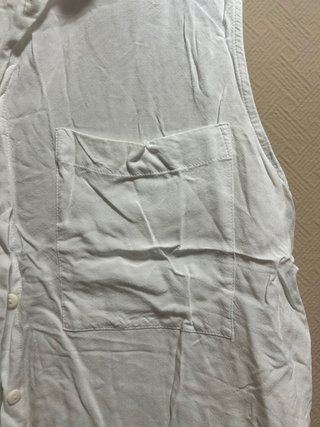 Camisa sin mangas blanca