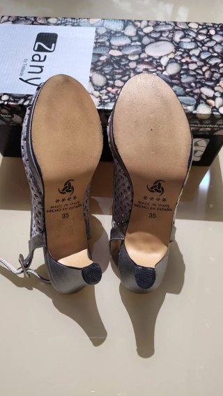 Sandalias Zany plateadas talla 35
