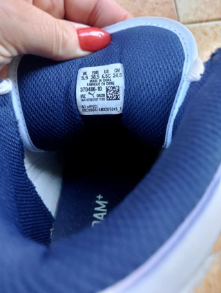 Scarpe Puma bianche e blu