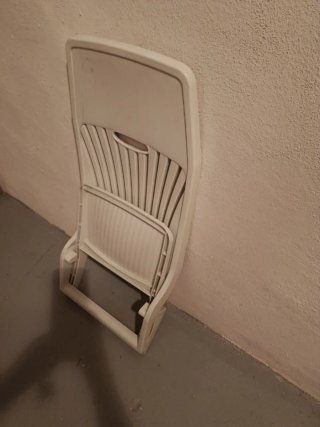 Silla blanca plegable para playa o piscina