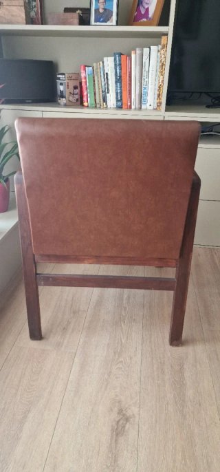 Sillón Nórdico Mid-Century Marrón