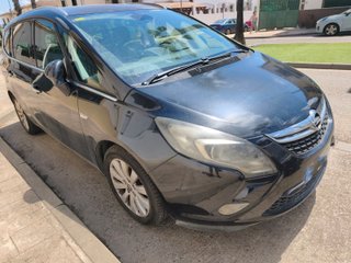 Opel Zafira Tourer 2012