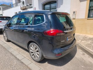 Opel Zafira Tourer 2012